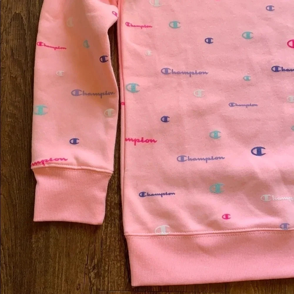 Girls Champion All Over Logo Pink Crewneck Sweatshirt Sz Medium NWT - Picture 11 of 12